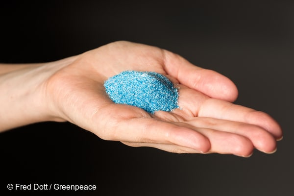 Image for Can the Cosmetics Industry help win a microbead ban?