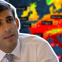 Photo montage of Rishi Sunak in front of a weather map showing extreme heat in southern Europe.