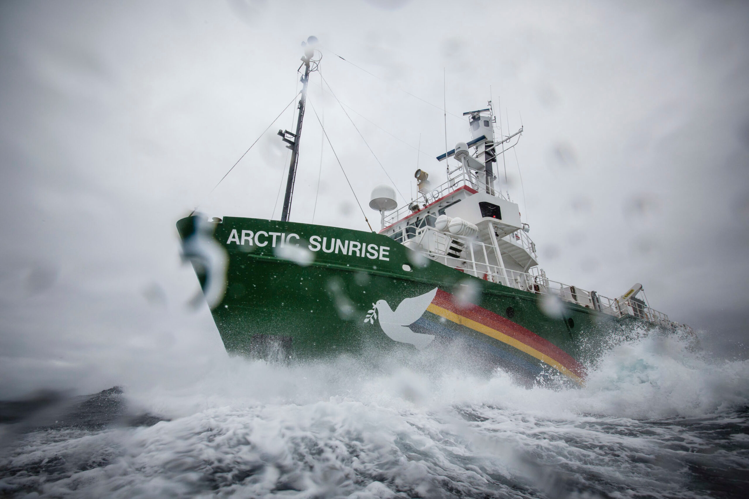 BREAKING – BP takes out injunction against Greenpeace ship heading for Scotland