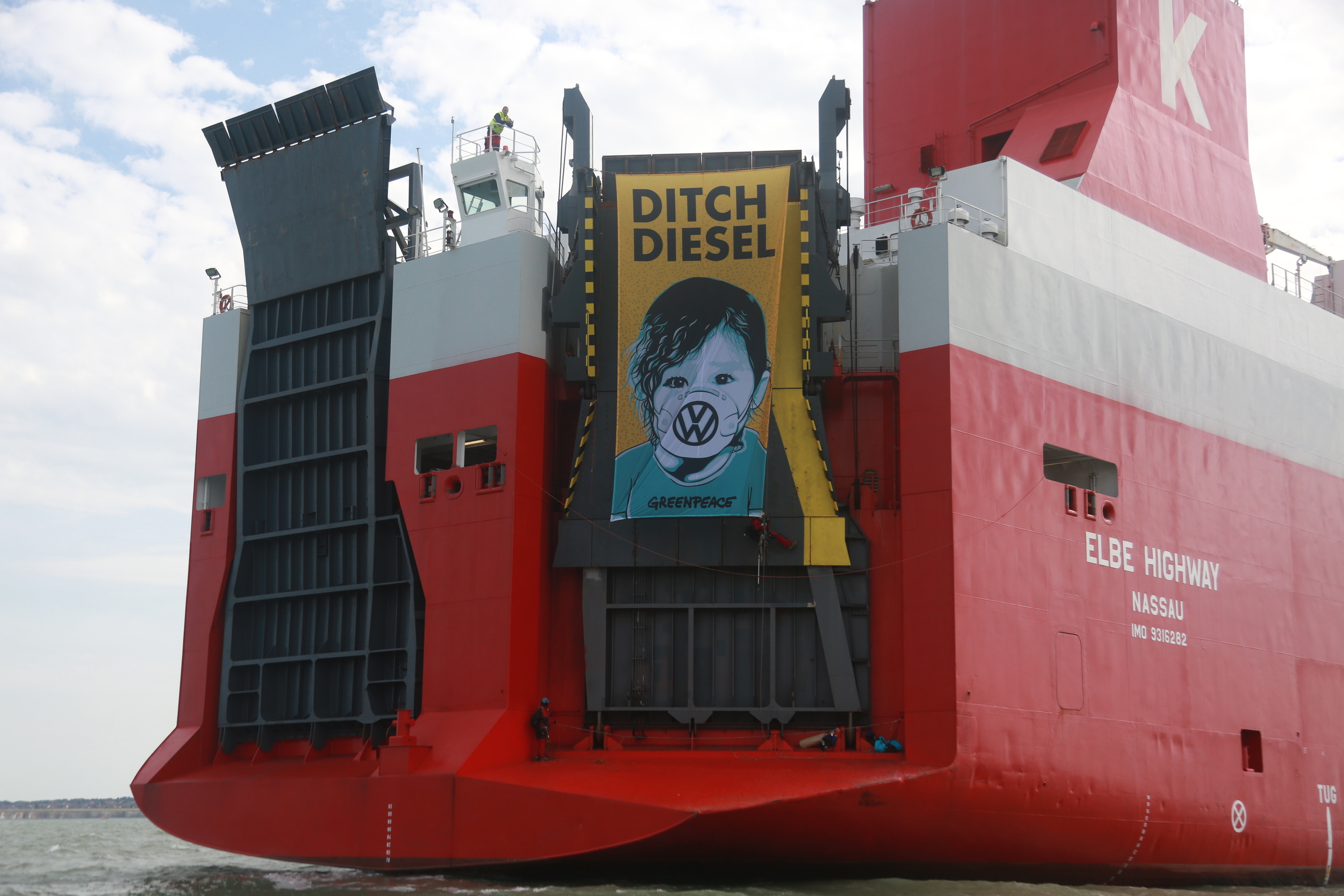 VW chief admits end of the road for petrol and diesel cars is in sight – Greenpeace reaction