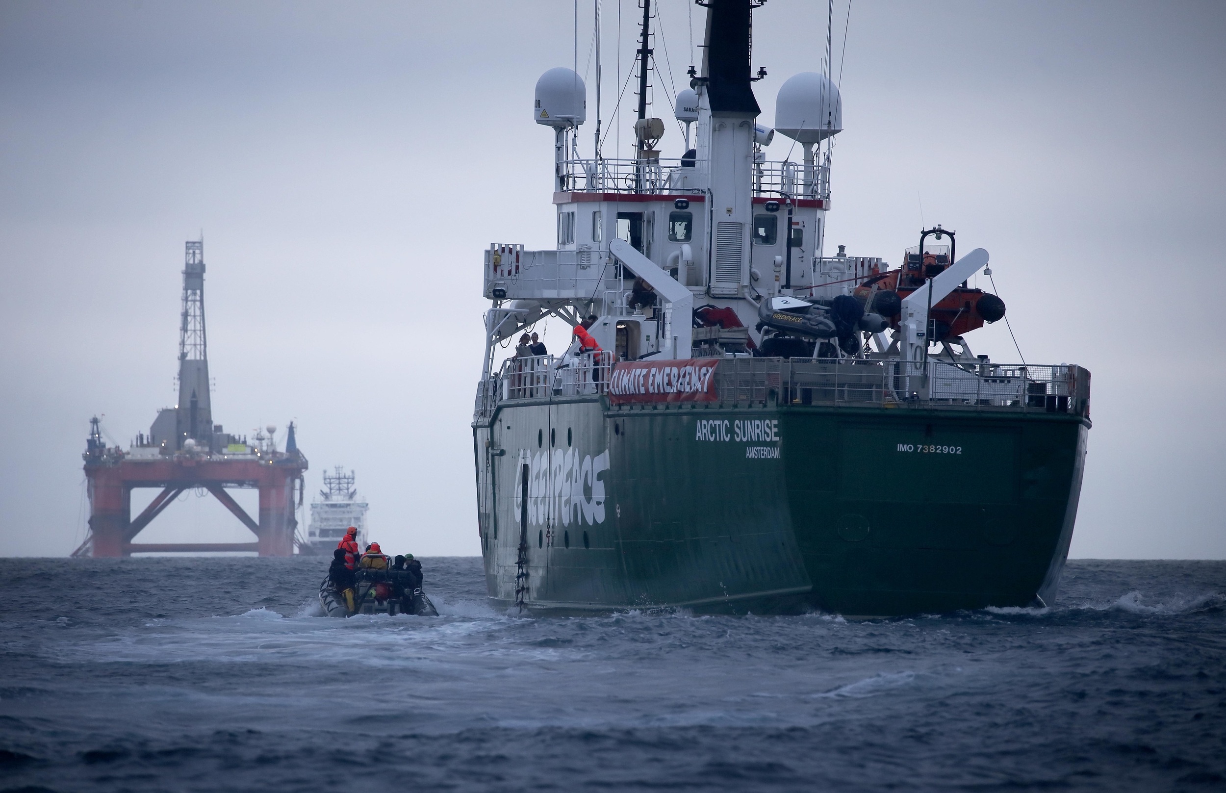 BP forced into second U-turn by Greenpeace
