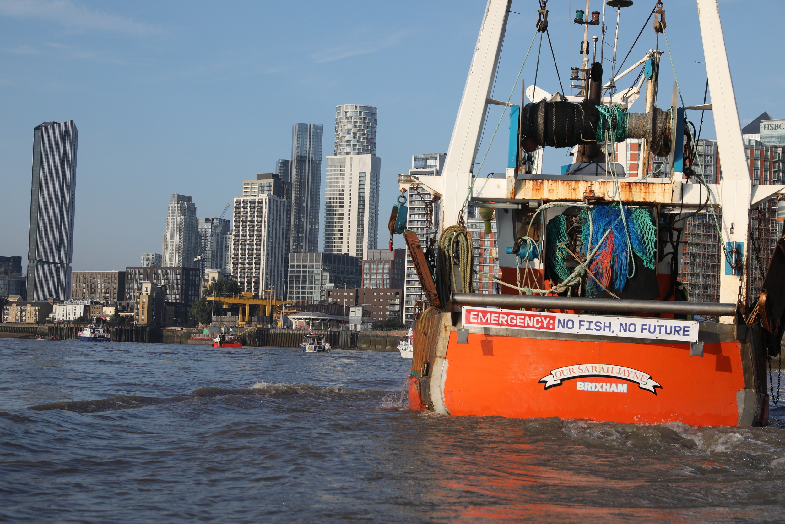 Fishing boat flotilla arrives in Westminster to protest against broken Brexit promises