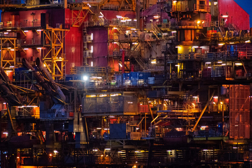 Offshore: oil and gas workers’ views on industry conditions and the energy transition